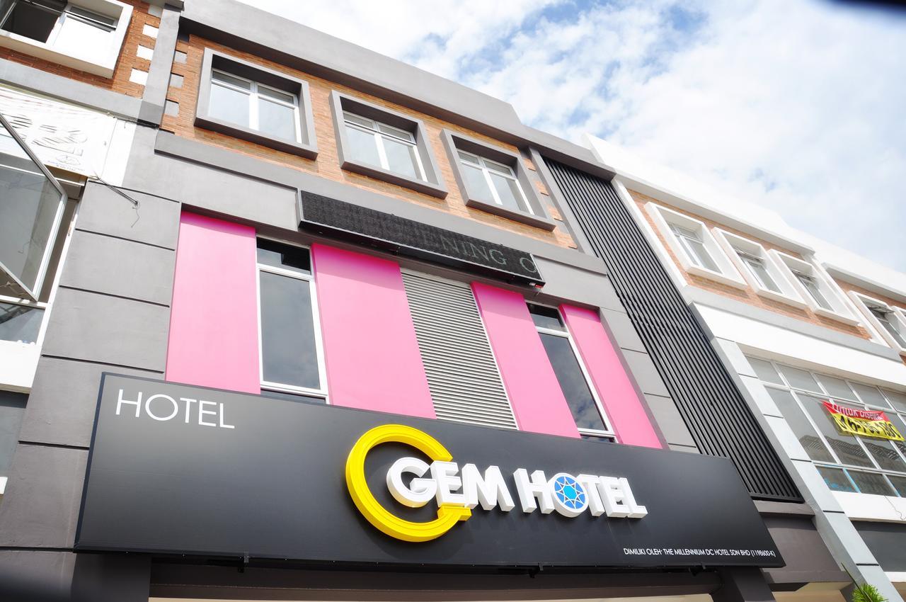 Gem Hotel Нусаджая Екстериор снимка